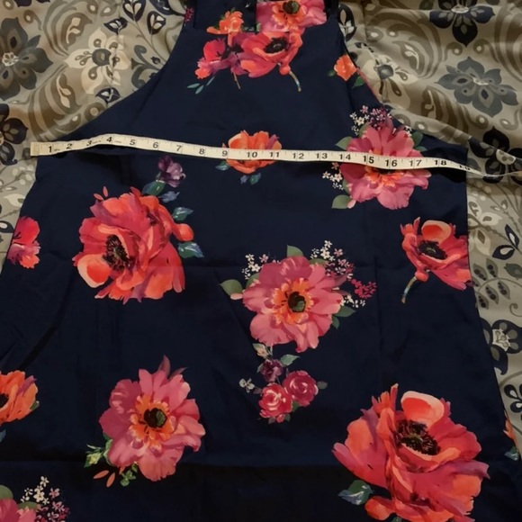 Floral halter dress - Picture 6 of 9